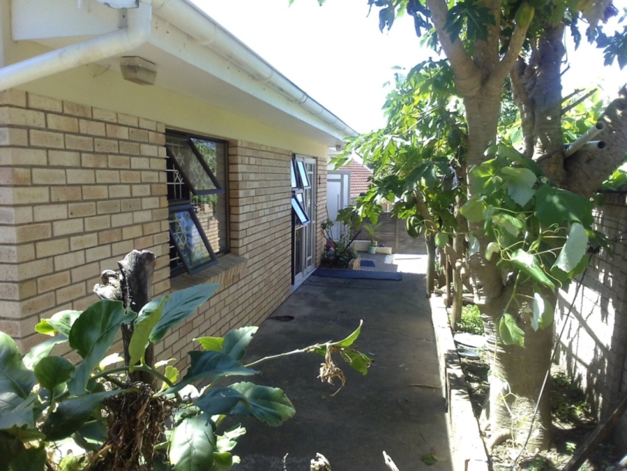 2 Bedroom Property for Sale in Beacon Bay Eastern Cape
